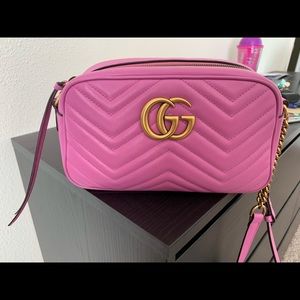 gucci candy pink